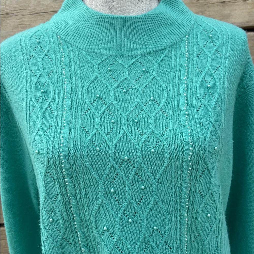 Elegant Teal Sweater for Women - Picture 4 of 9